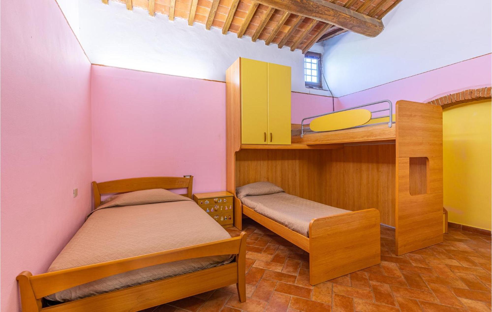Awesome Home In Marliana With Kitchenette Extérieur photo