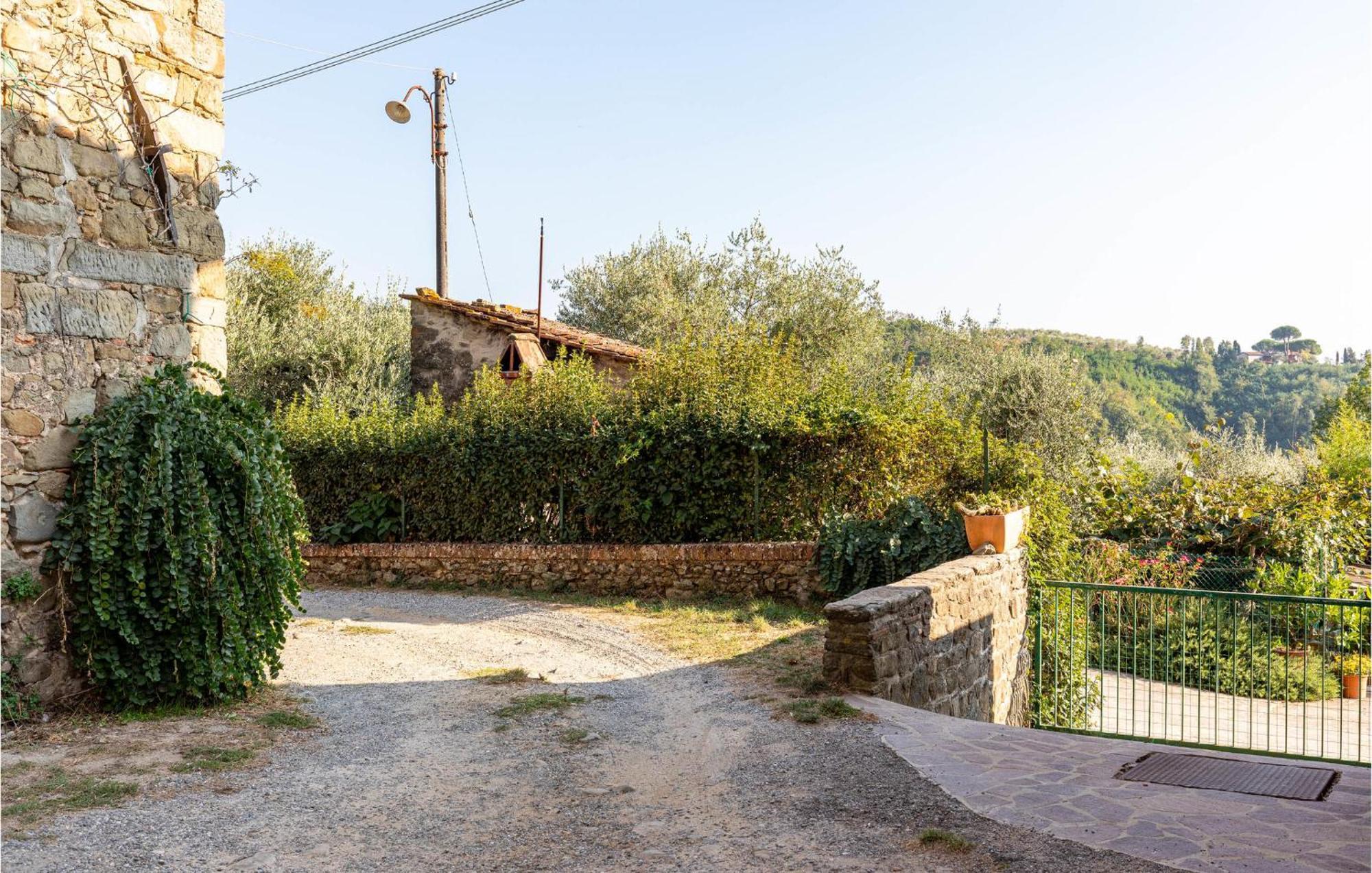 Awesome Home In Marliana With Kitchenette Extérieur photo