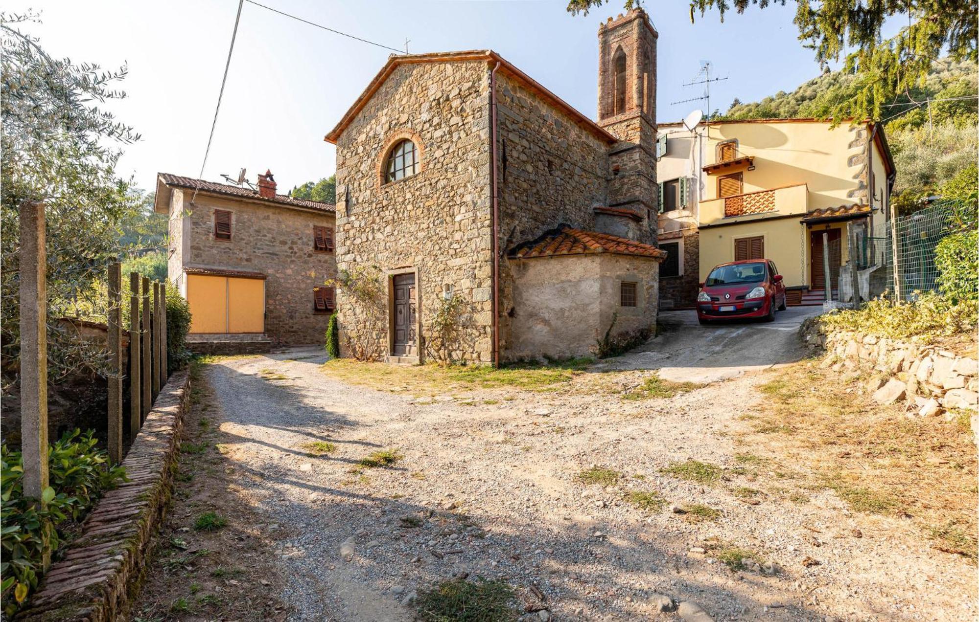 Awesome Home In Marliana With Kitchenette Extérieur photo