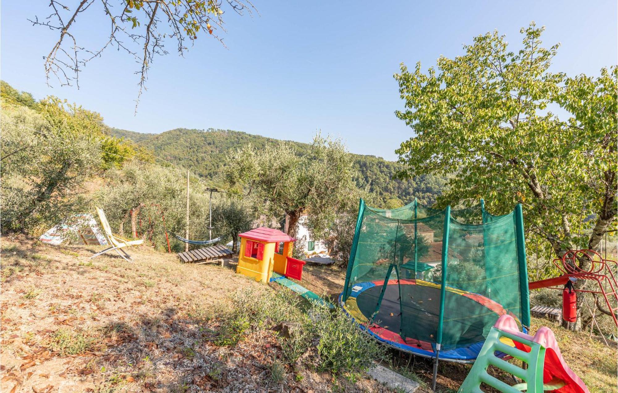 Awesome Home In Marliana With Kitchenette Extérieur photo