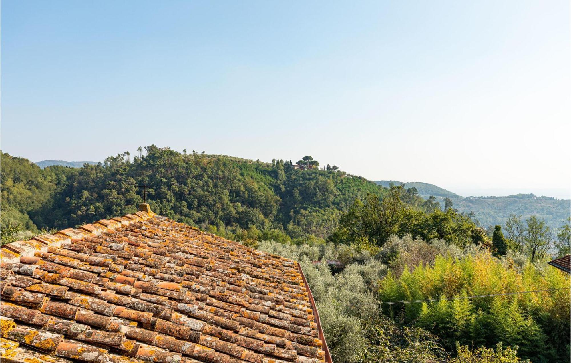 Awesome Home In Marliana With Kitchenette Extérieur photo